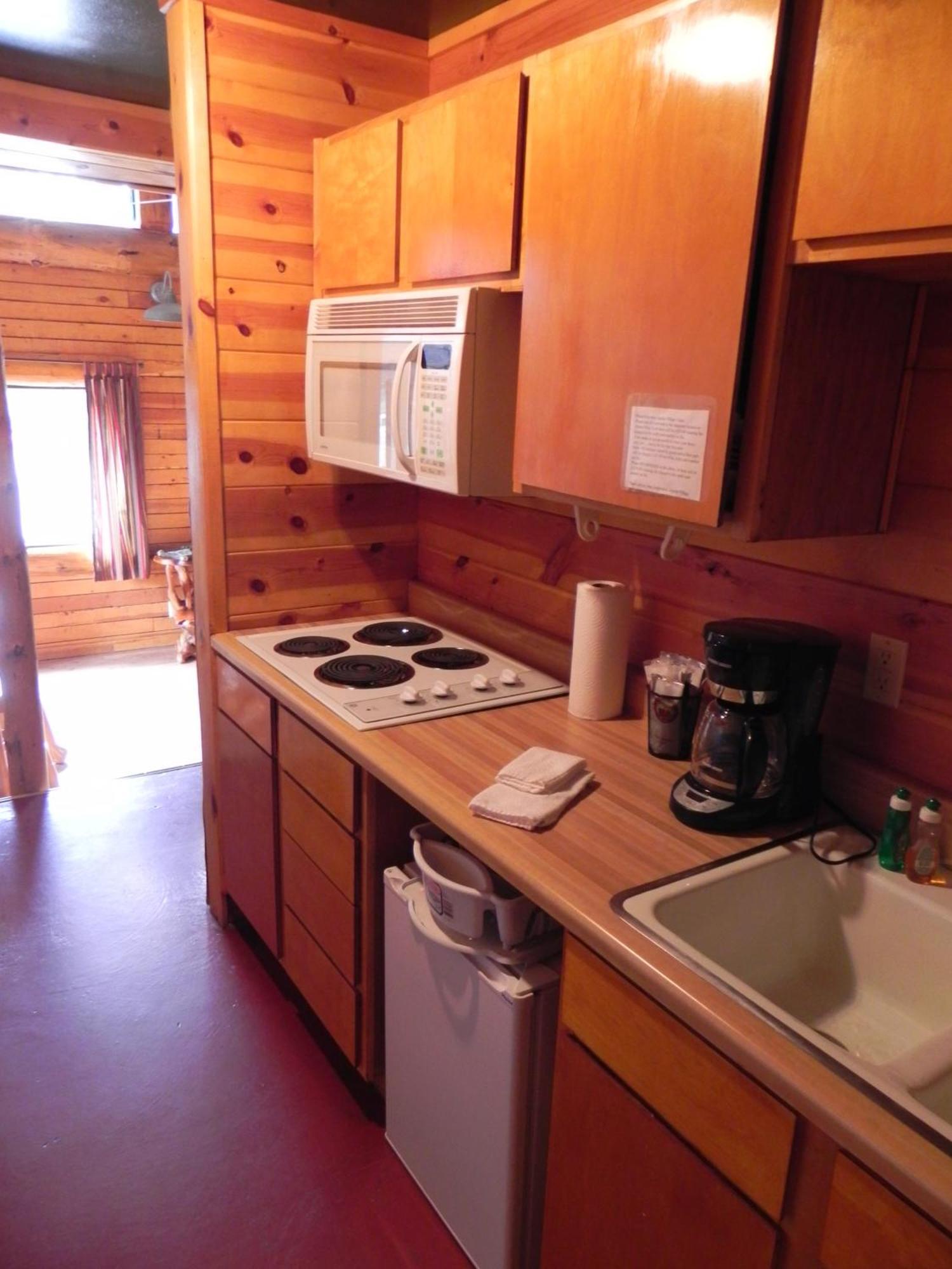 Apache Village Cabins Руидозо Экстерьер фото