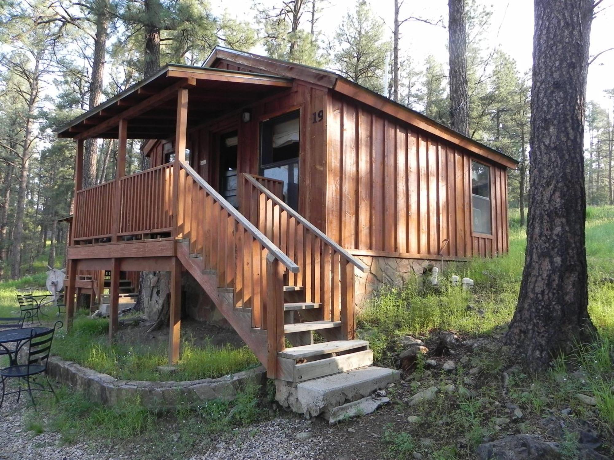Apache Village Cabins Руидозо Экстерьер фото